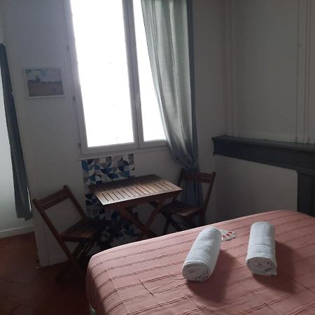 Etape Gimontoise 32 "Chambre Tout Confort" المظهر الخارجي الصورة